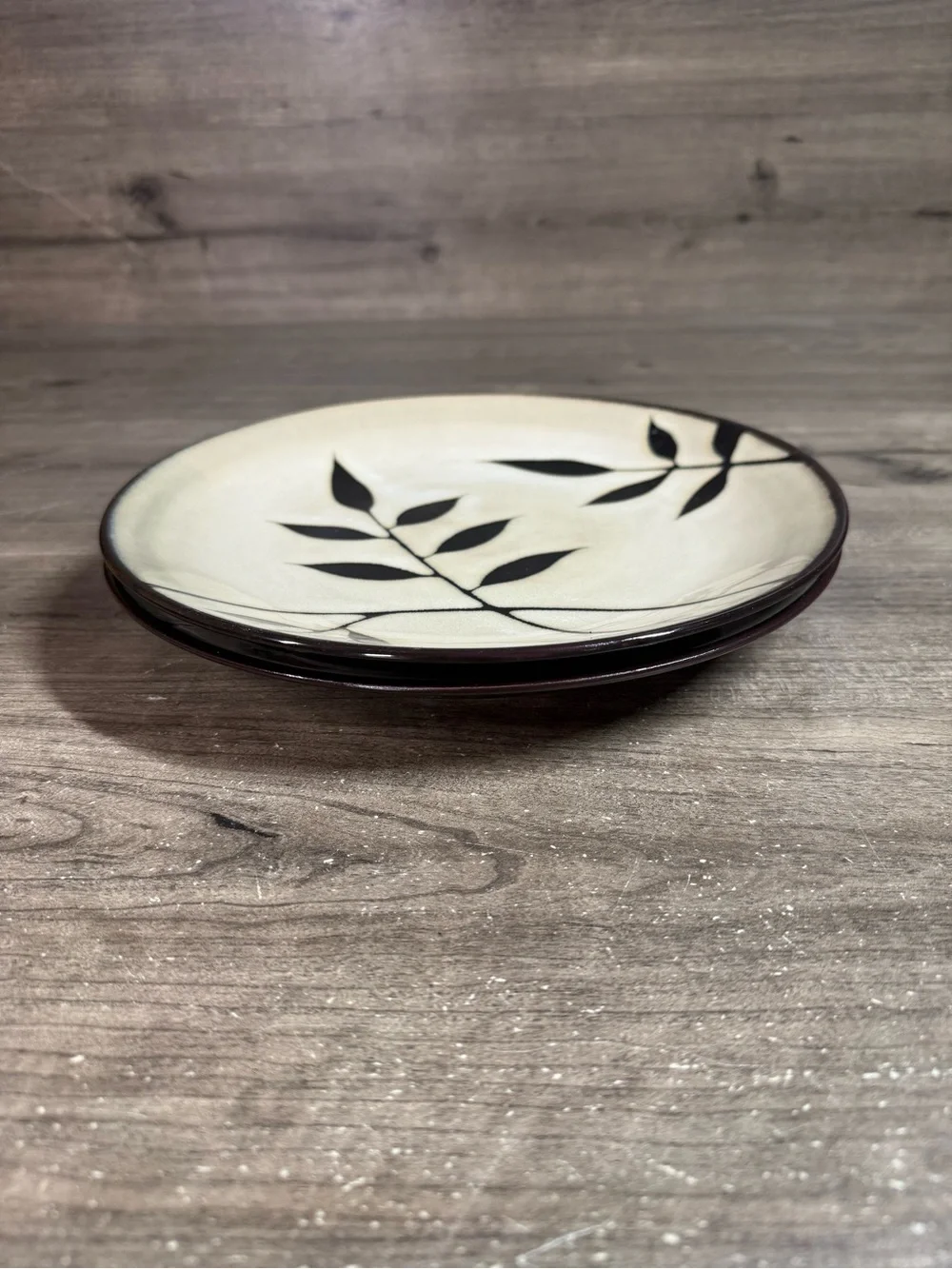 Gibson Elite Midnight Palm Leaves 11” Dinner Plates Brown Cream Set of 2